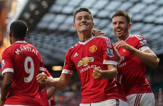 他们不仅仅 他们不仅仅